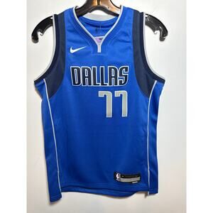 Nike Dallas Mavericks Luka Dončić #77 Blue Basketball Jersey